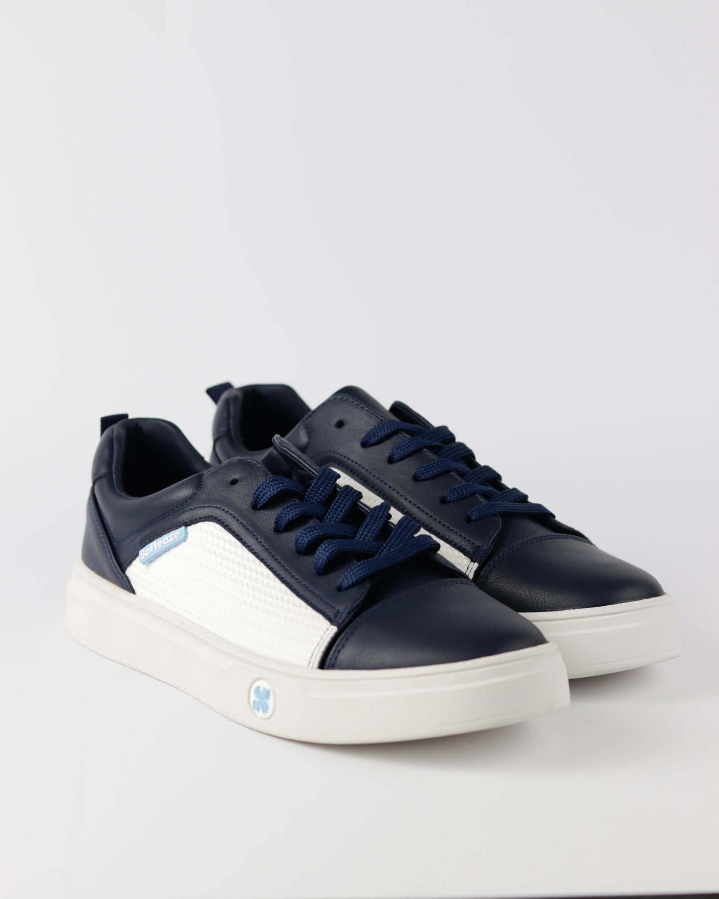 Sapphire - Blue & White